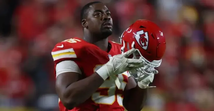 Chiefs’ Chris Jones Drops 3-Word Post While Battling Precarious Calf Injury