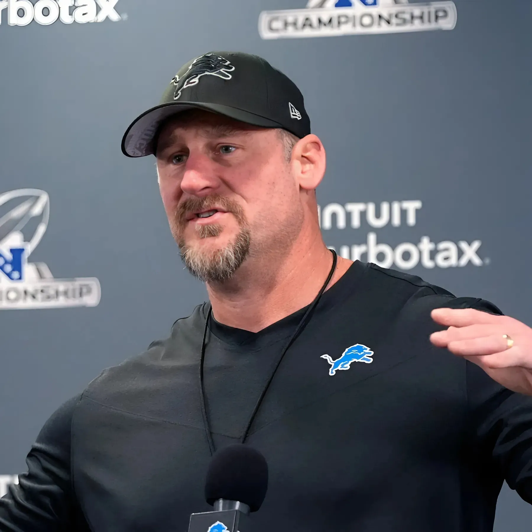 Lions HC Dan Campbell’s Reaction to Eagles Loss Says It All