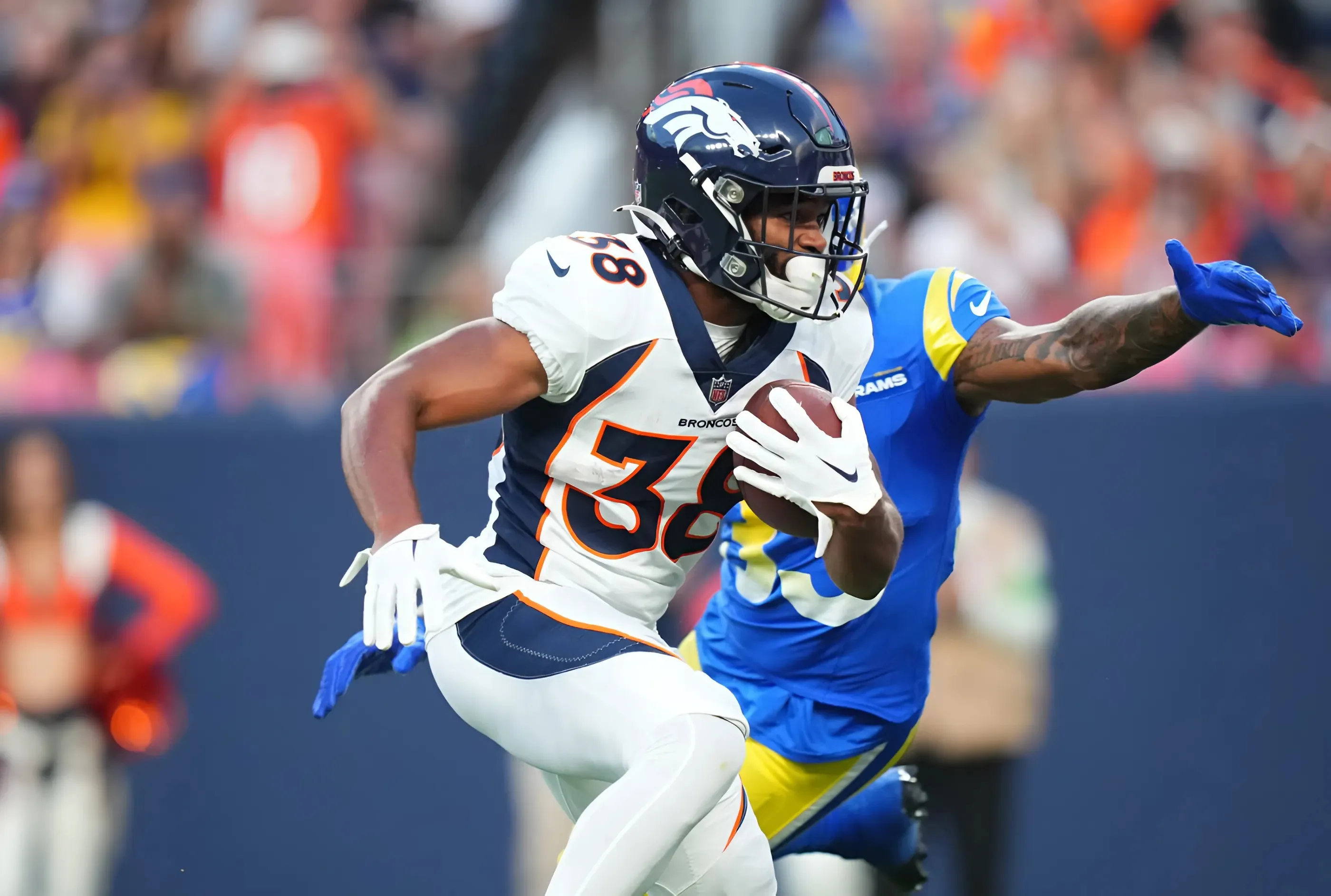 Broncos waive cornerback Levi Wallace