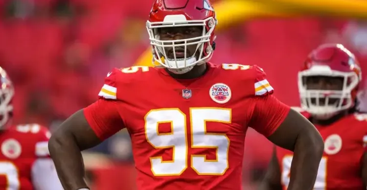 Chiefs DT Chris Jones Issues Viral Statement About KC Teammate