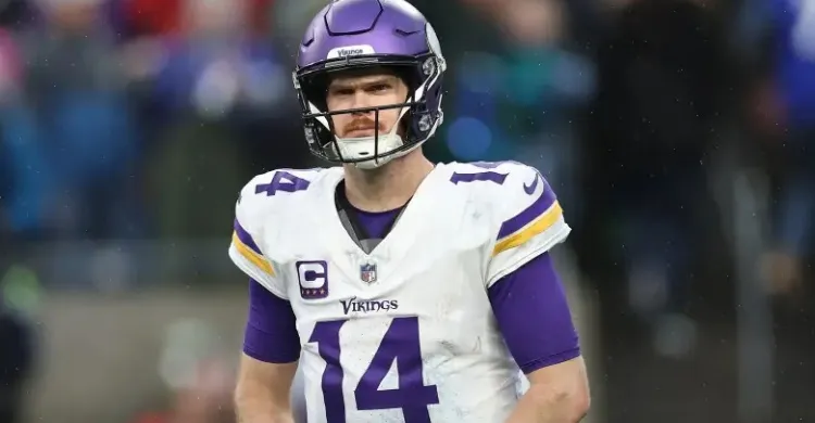 Vikings ‘Dark Horse’ Candidate to Acquire $180 Million Star QB