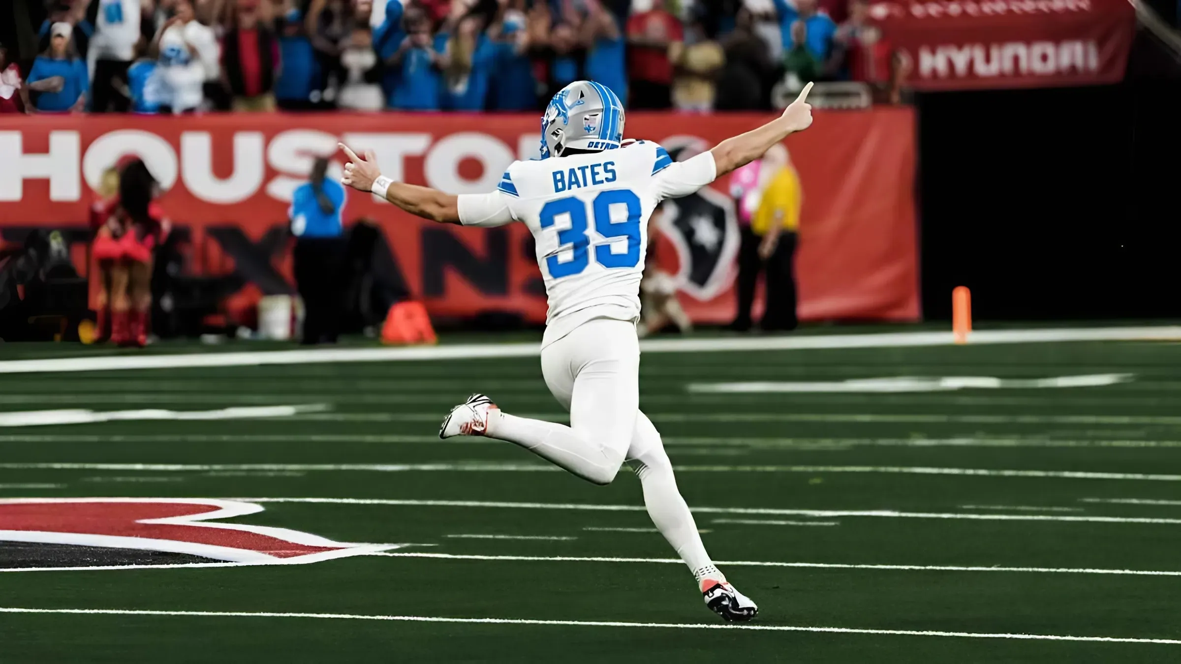 The UFL is using Lions kicker Jake Bates as easy way to promote itself