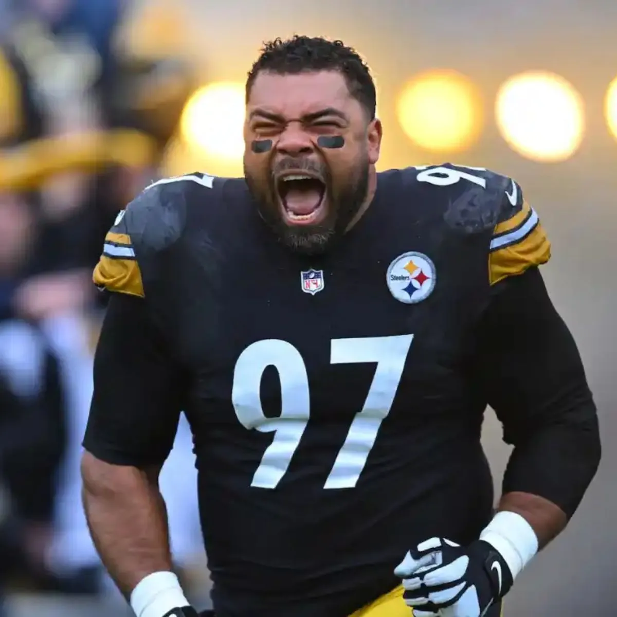 Cameron Heyward Potentially Hints One Player Is Causing Steelers Defensive Issues