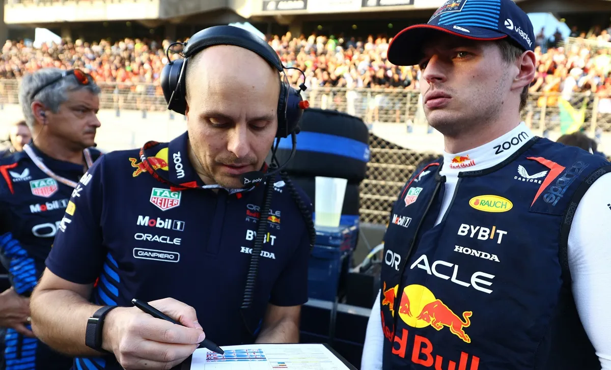 Verstappen had discussions with the "smart heads" at Red Bull to salvage 2024 season