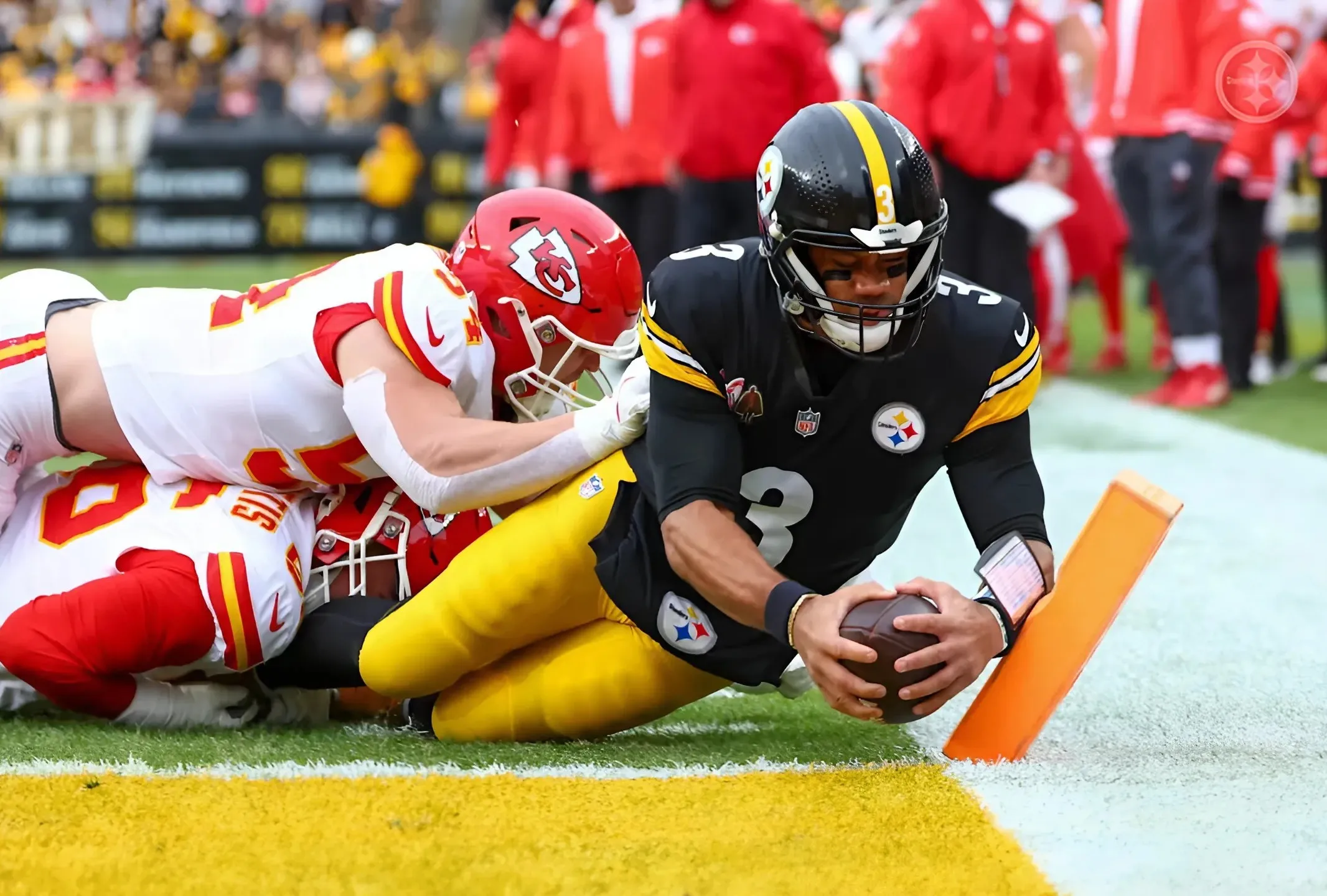 Steelers Get Harsh Reality Check on Future With Struggling Russell Wilson