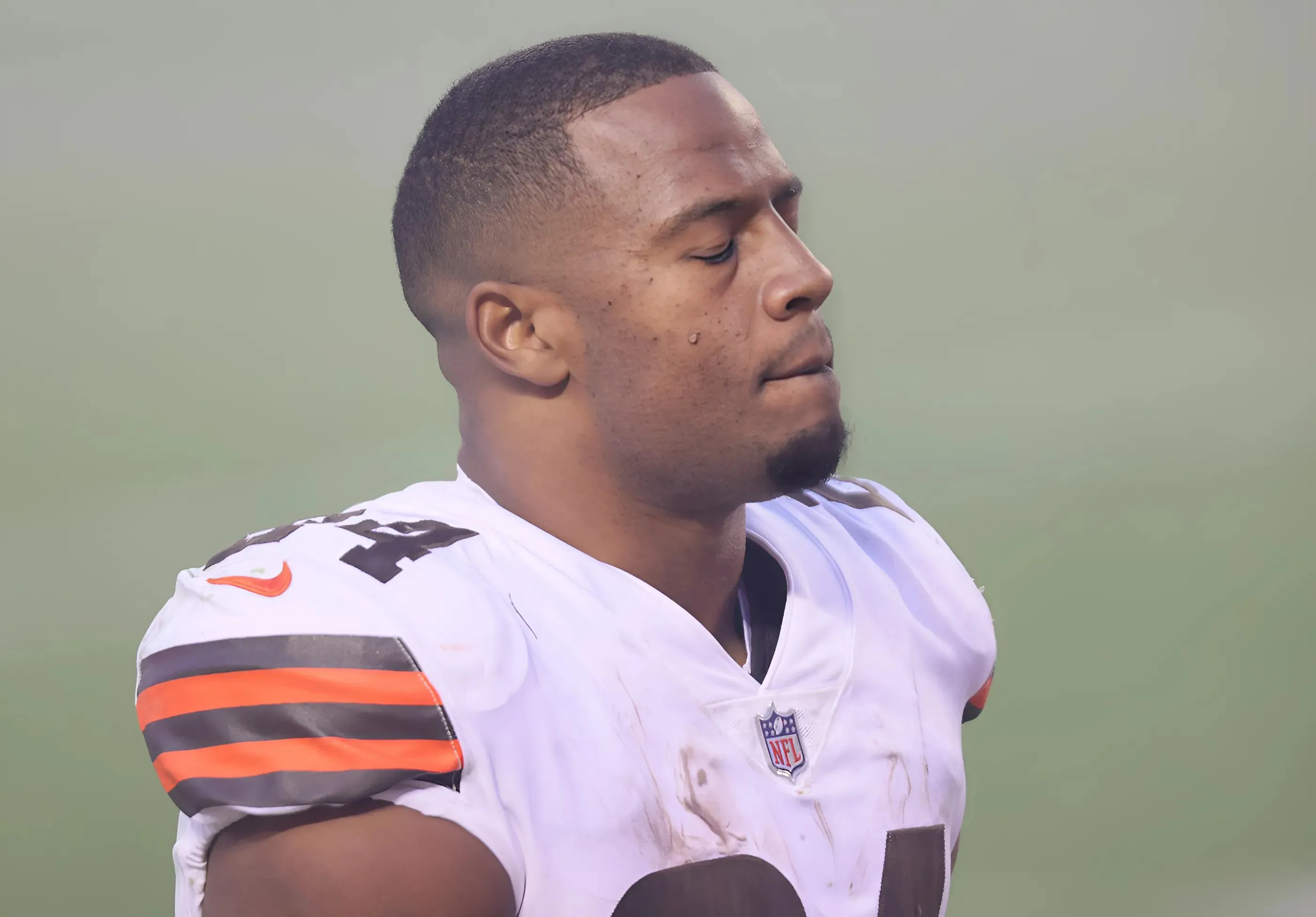 The Browns should not move on from Nick Chubb in the offseason