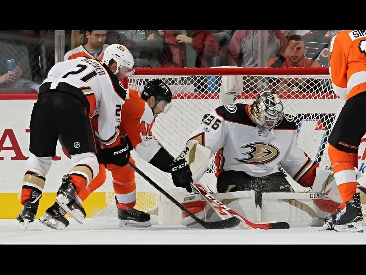 Flyers visit the Ducks, look to break road skid