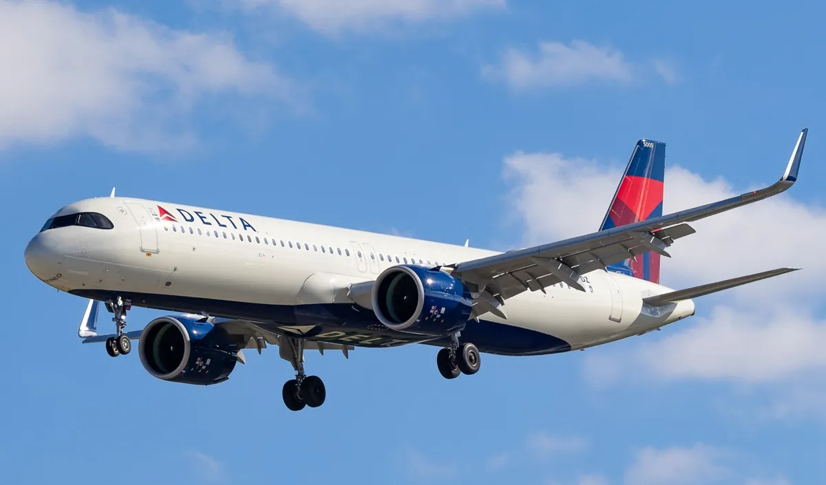 Caught in the restroom: Fifth Delta stowaway this year disrupts christmas eve Hawaii flight