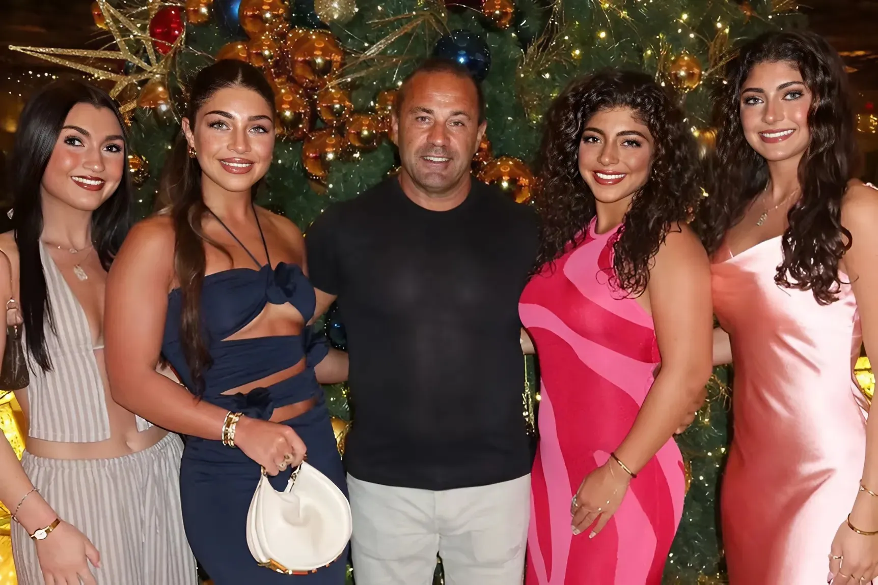 How Teresa Giudice's Daughters Cherished a Heartwarming Christmas with Both Parents: A Truly Special Celebration trucc