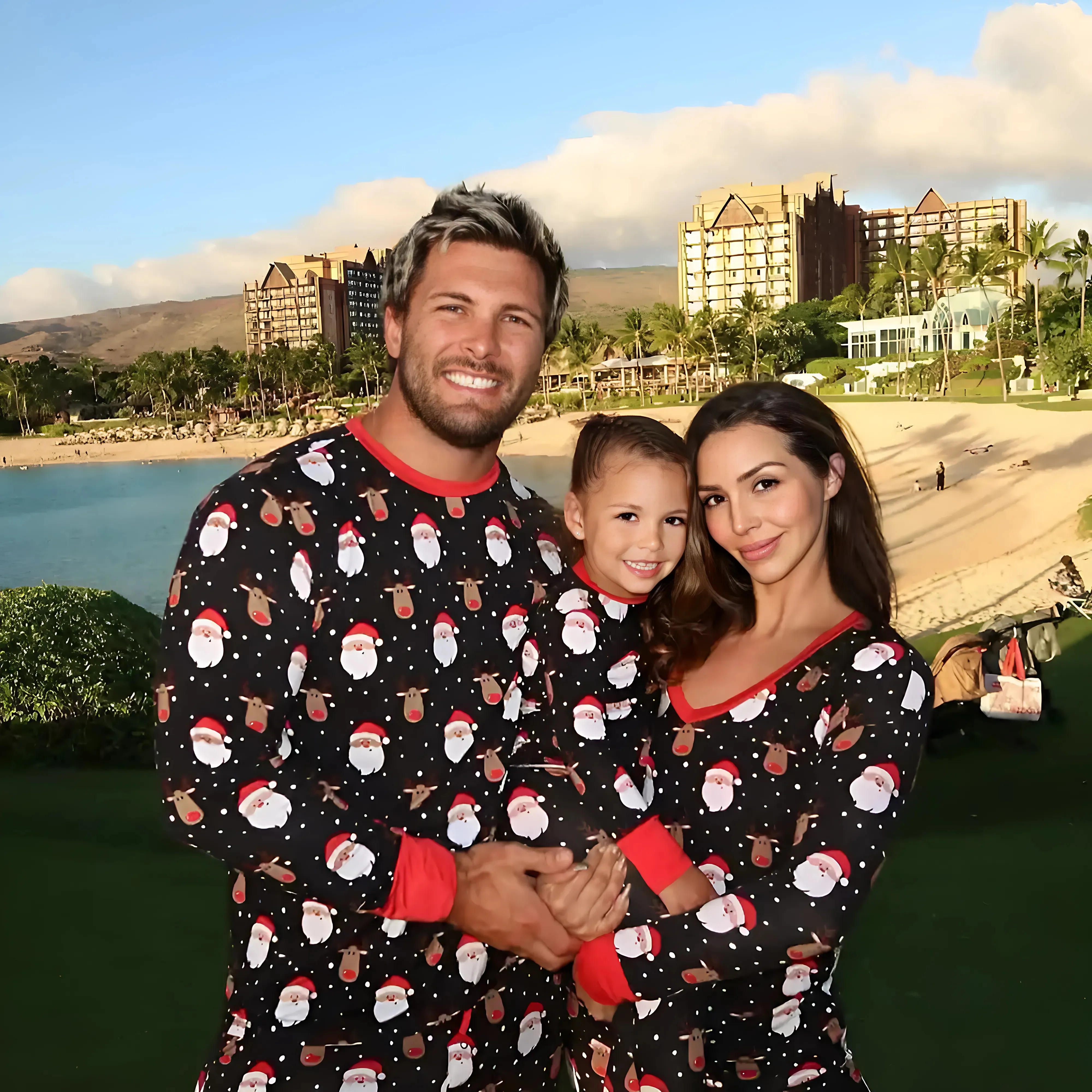 ‘Vanderpump Rules’ Alum Scheana Shay Proves to ‘Haters’ She Didn’t Photoshop Family Photo in Hawaii