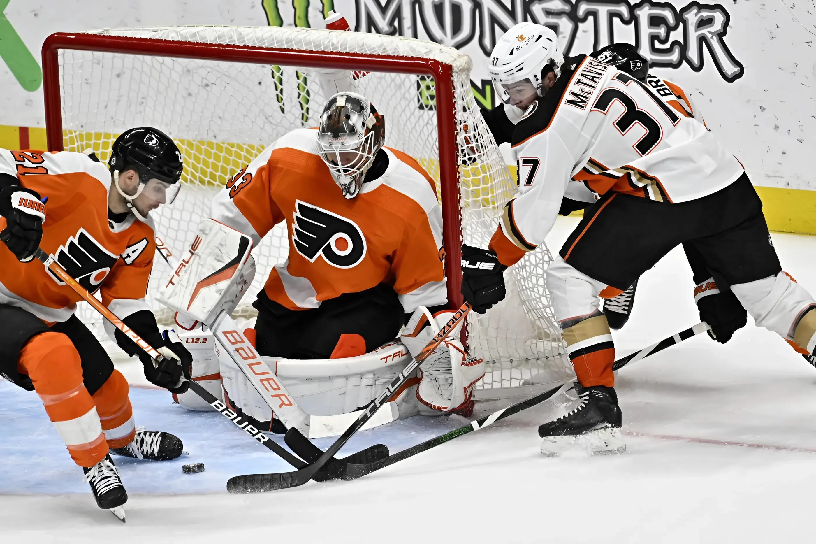 Generous Flyers aim to tighten up defensively vs. Ducks