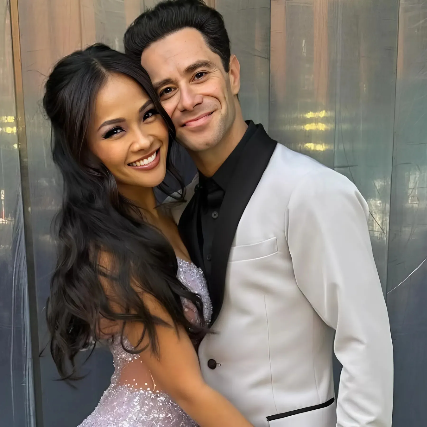 Jenn Tran & Sasha Farber Pack On the PDA in New Post and Bachelor Nation Reacts: ‘Officially Official’