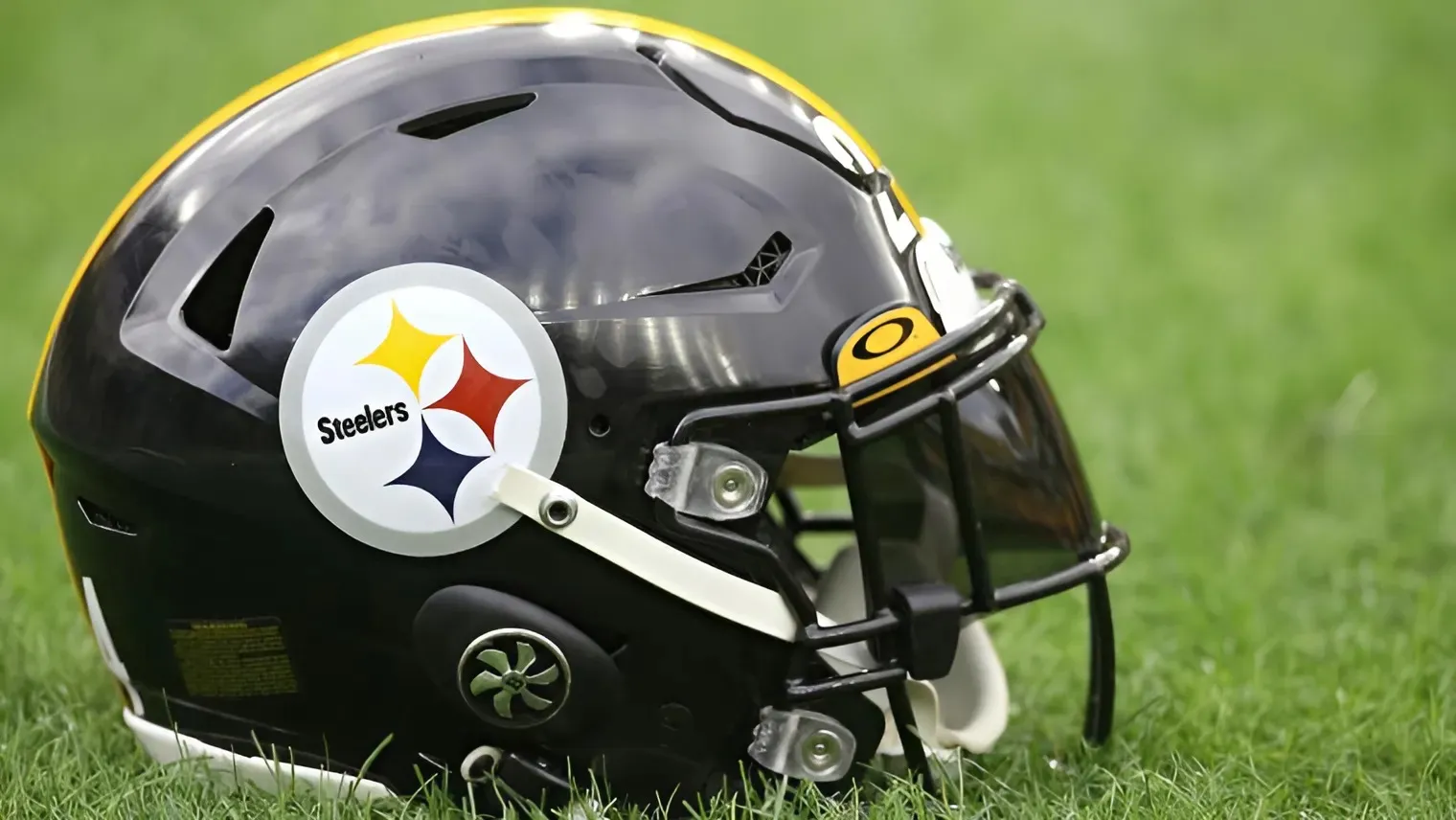 Steelers blockbuster trade prediction sends $20 million star to Pittsburgh