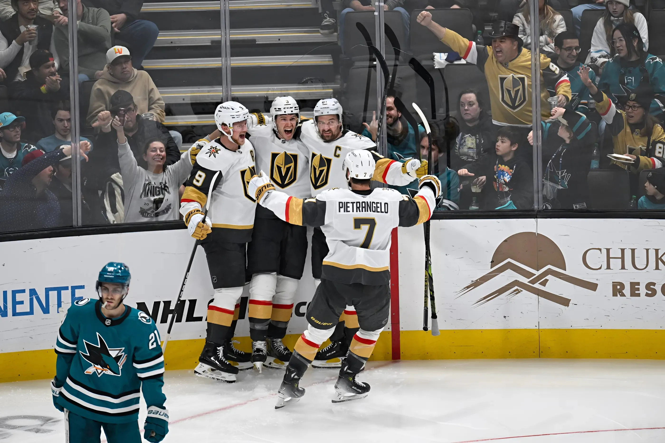 Golden Knights stay hot, beat Sharks 6-3