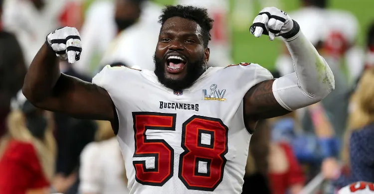 Buccaneers reunite with Shaq Barrett after coming out of retirement