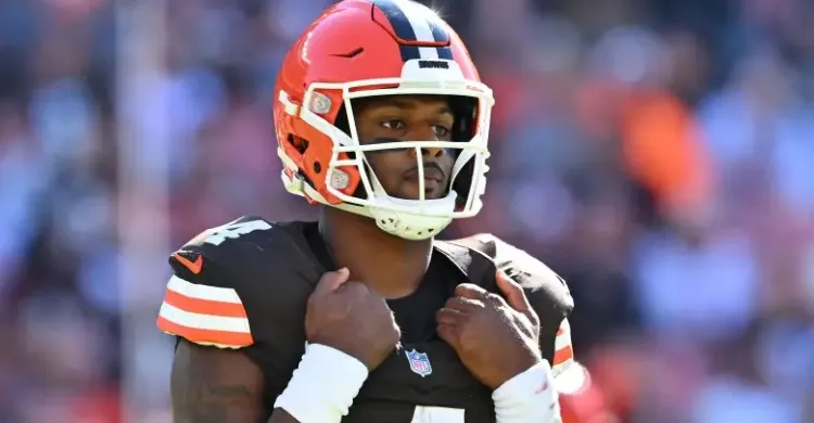 Browns Linked to 4-Time Pro Bowl QB in Effort to Dump Deshaun Watson