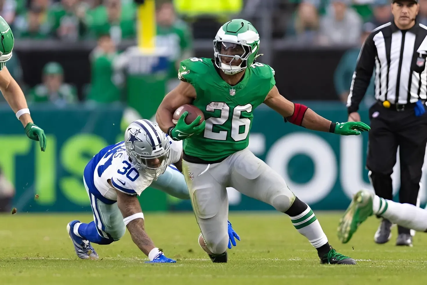 Eagles RB Saquon Barkley Trolls Giants Owner in Viral Video