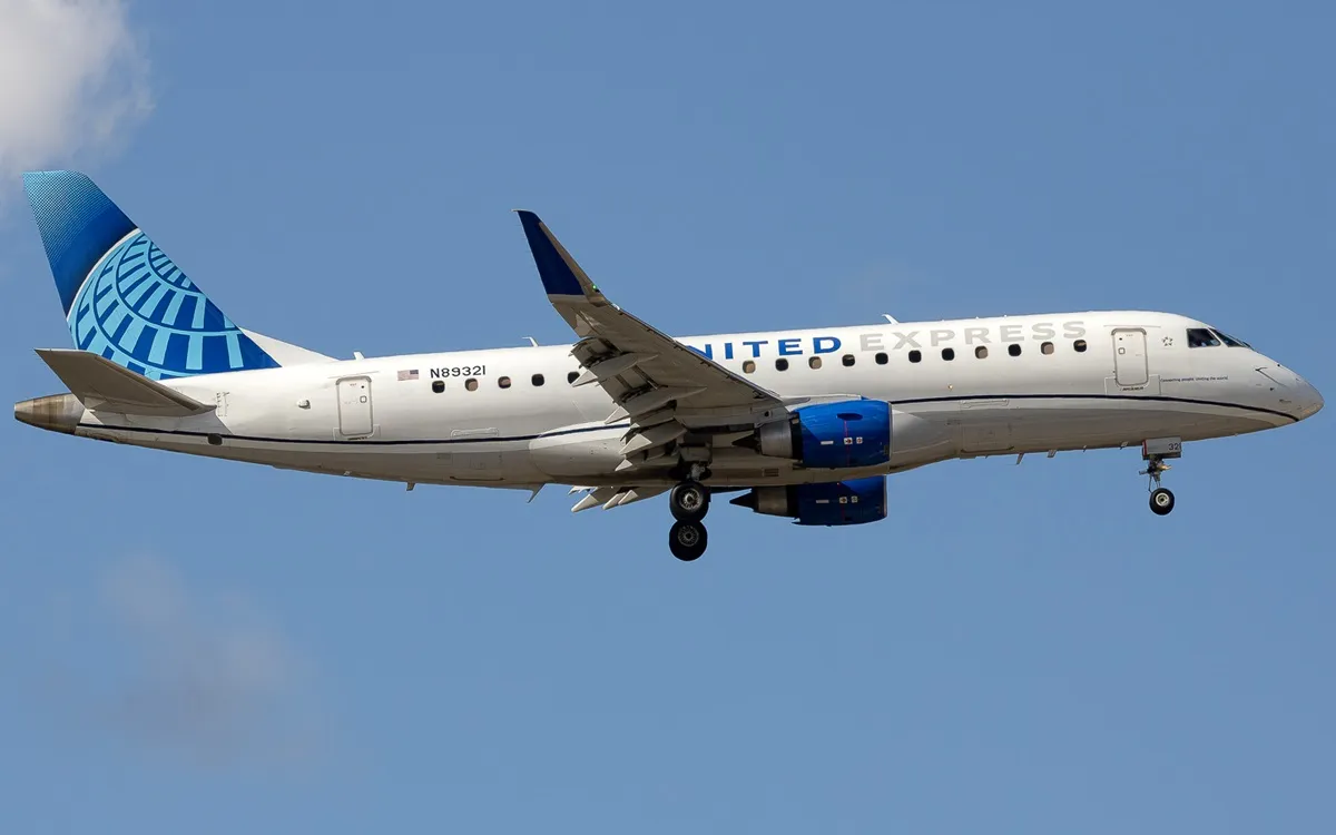 United Airlines now says first flights with Starlink Wi-Fi will take off spring 2025