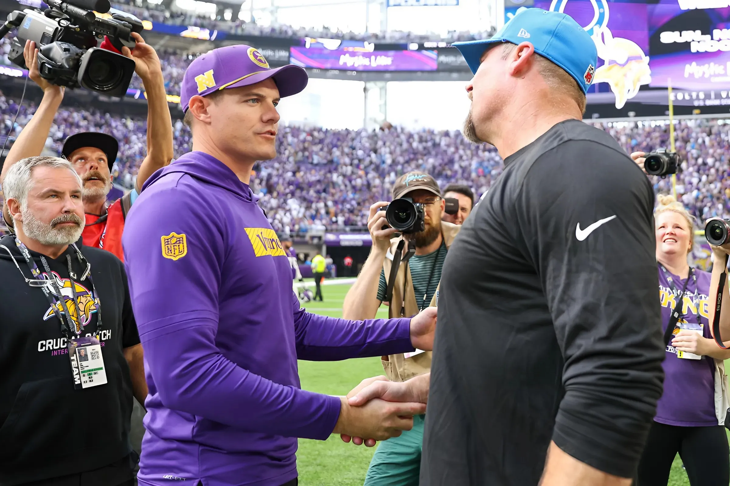 Lions HC Dan Campbell Turns Heads With Message to Vikings Coach