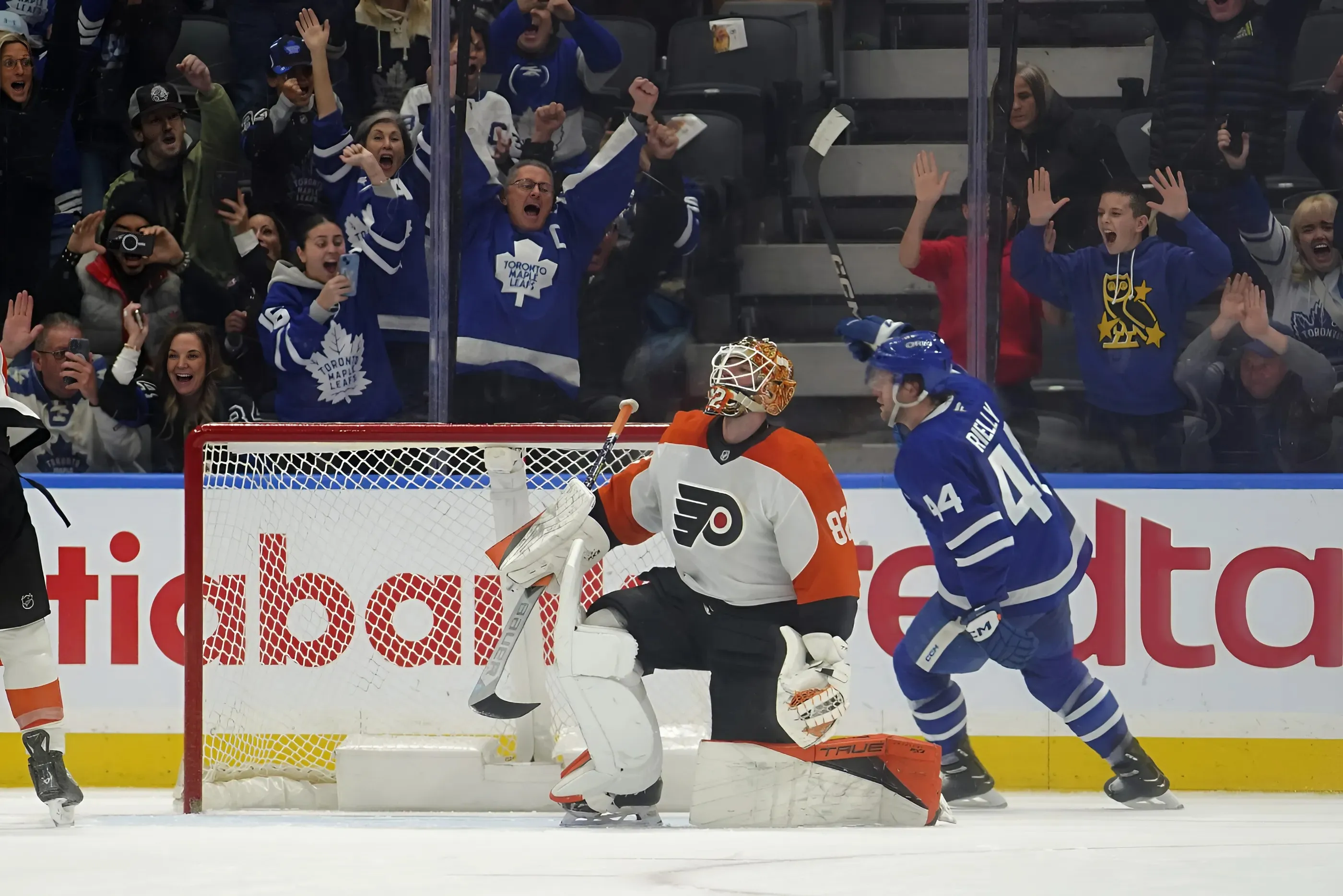 Fedotov holds his own in tough spot, but Flyers still fall in OT to Maple Leafs