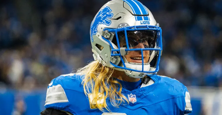 He’s back: Lions LB Alex Anzalone active for winner-take-all finale