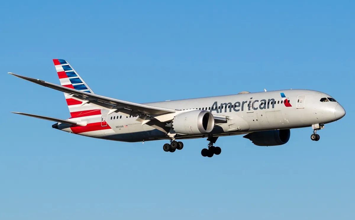 Which US carrier offers the most seats to Cancun this month?