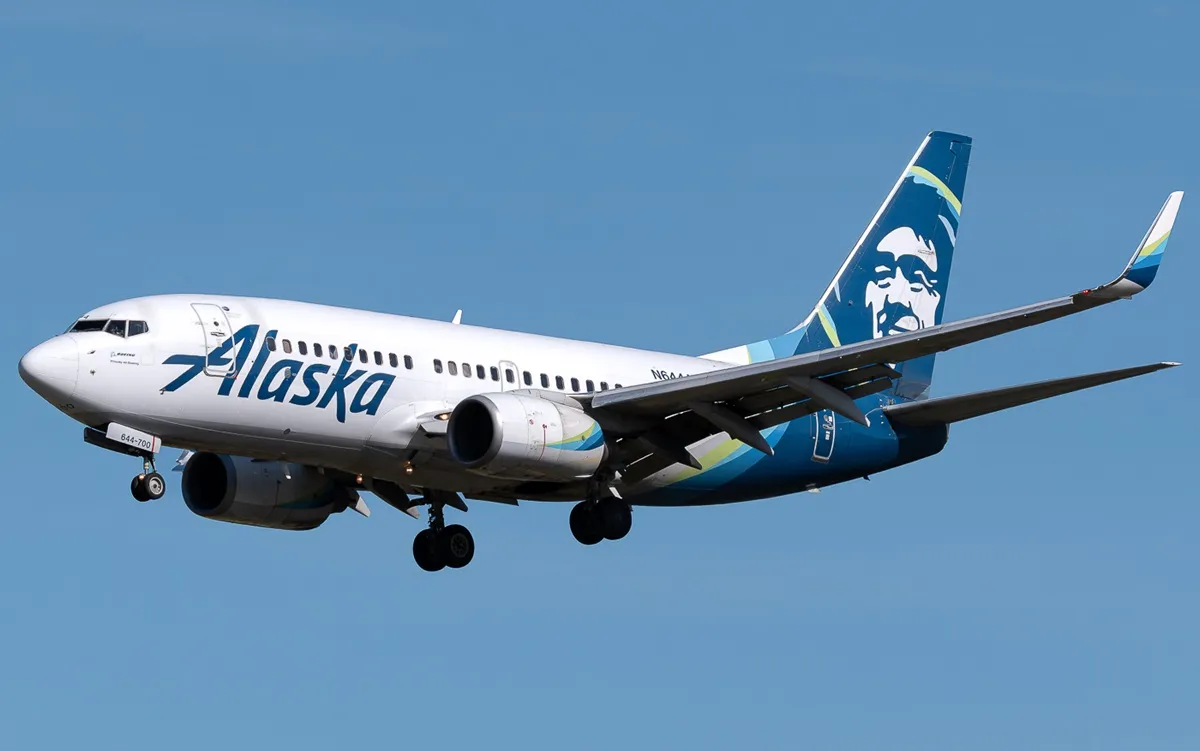 Alaska Airlines new routes include possible Hawaiian Airlines replacement