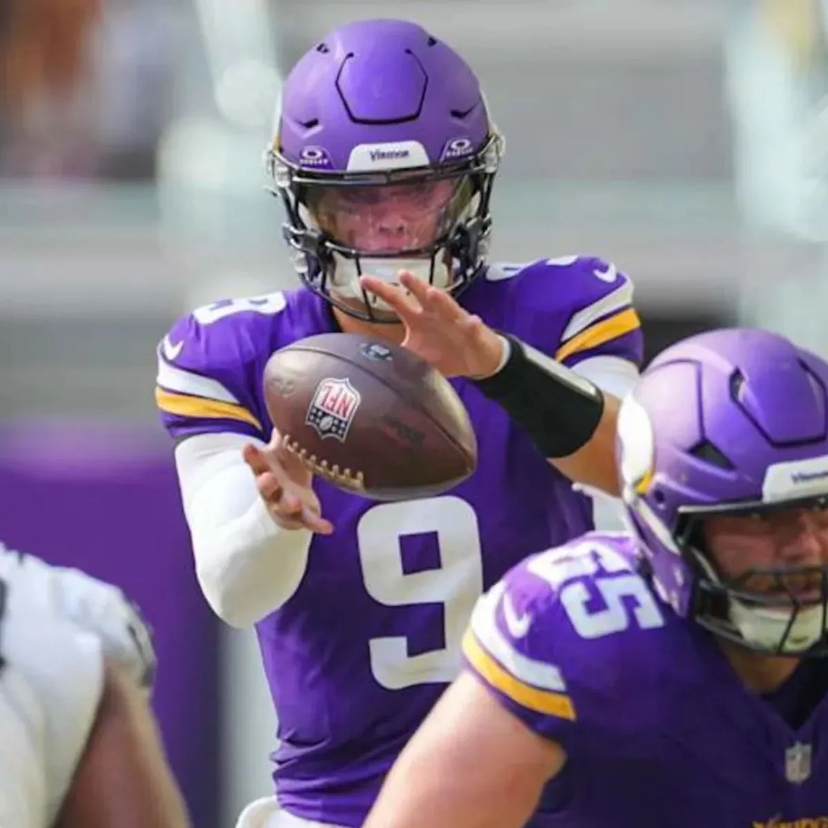 Another national analyst thinks Vikings should trade J.J. McCarthy