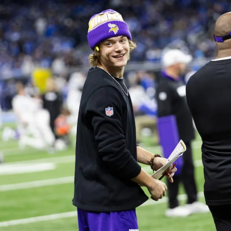 NFL analyst expects Minnesota Vikings to trade J.J. McCarthy