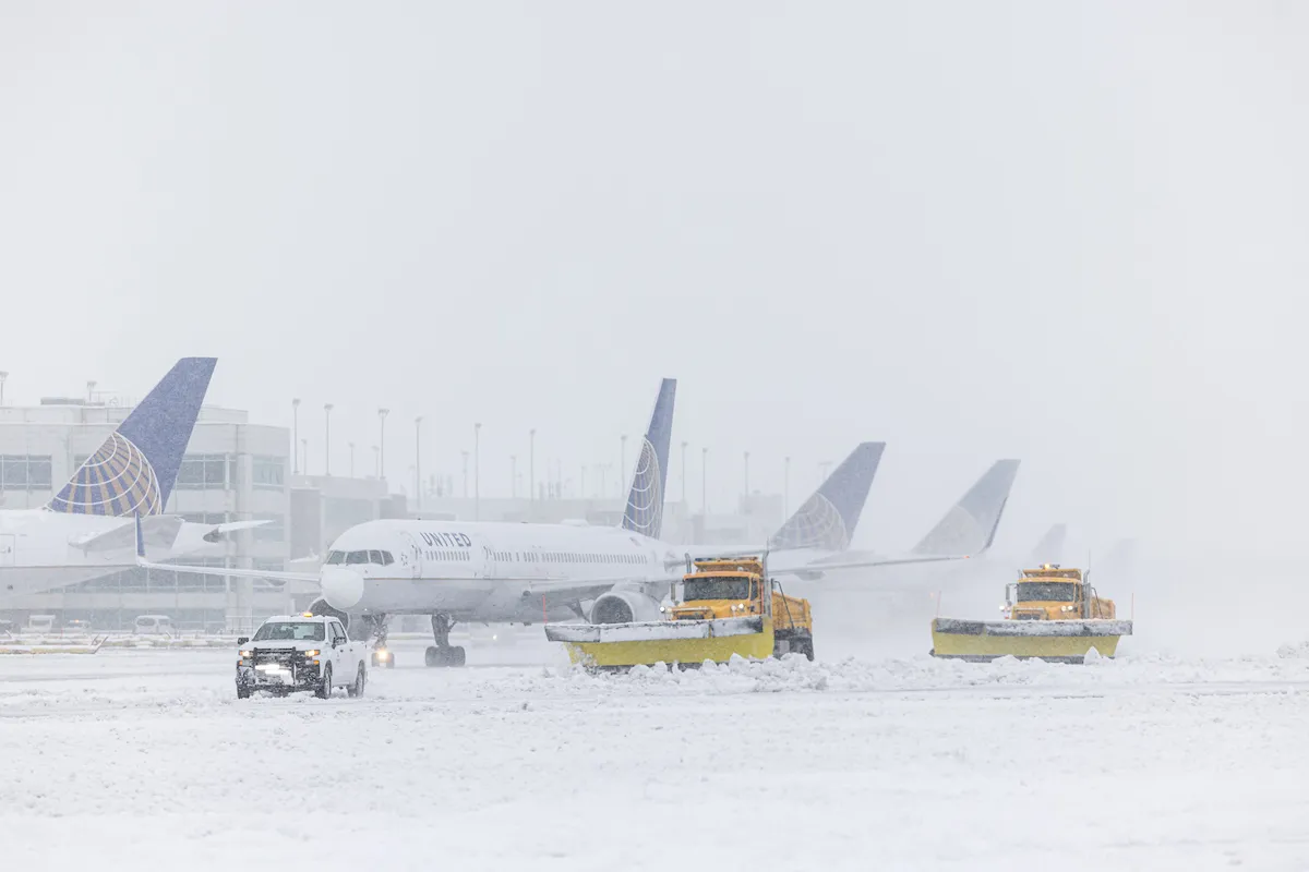 As winter storms strike, airlines scramble to de-ice planes and keep them flying