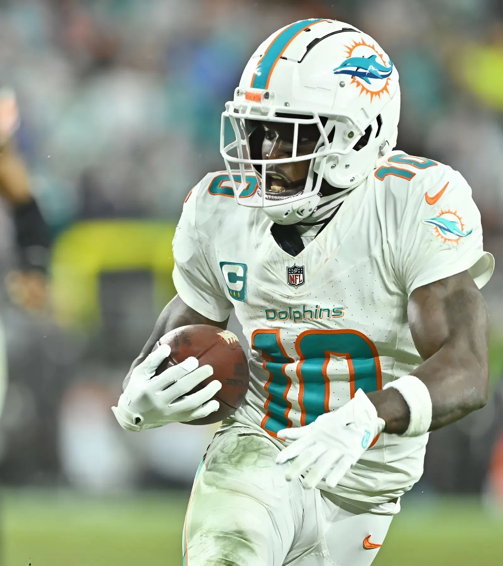 Dolphins' Chris Grier leaves the door open for a Tyreek Hill trade