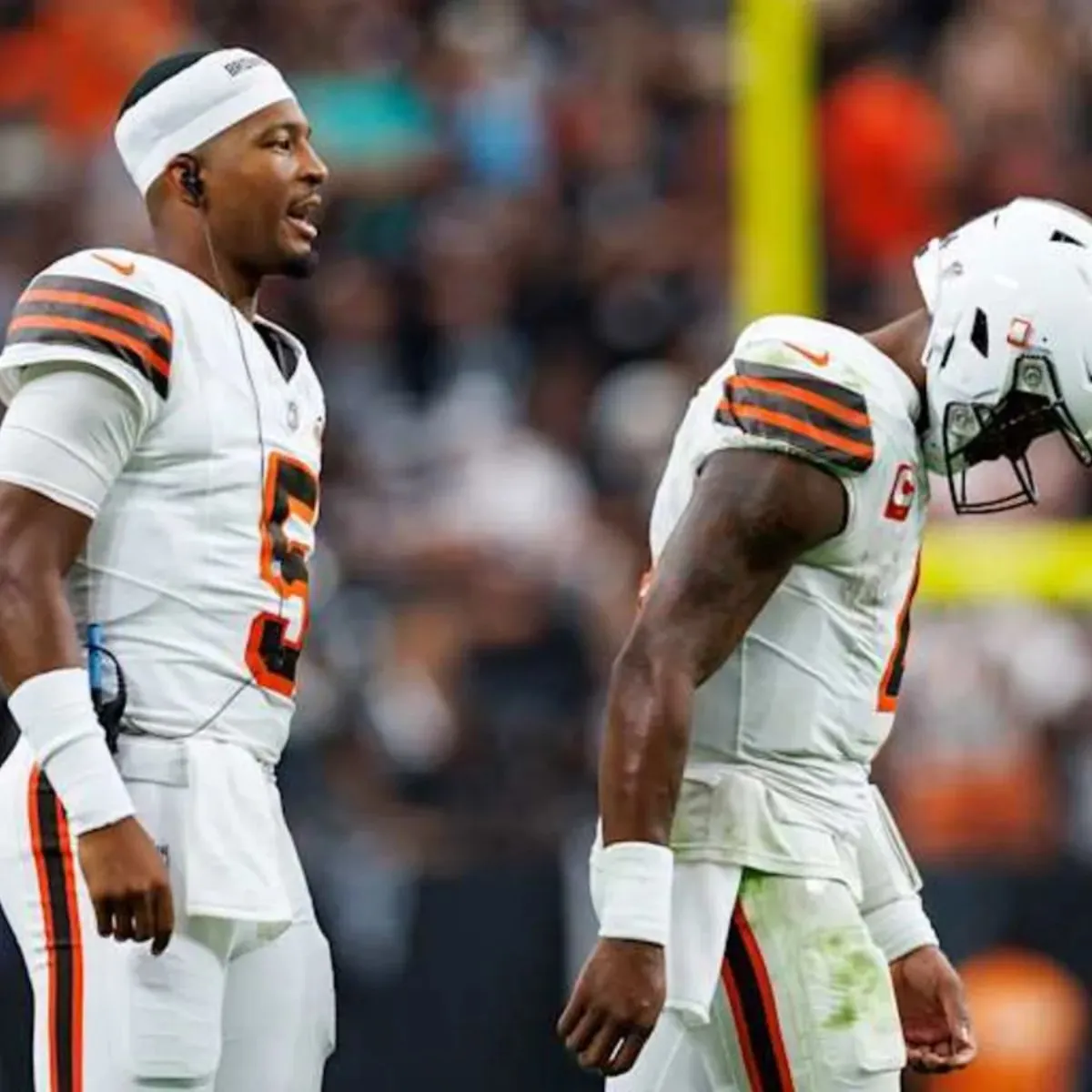 How the Cleveland Browns should approach the quarterback position this offseason