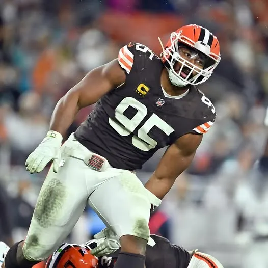 Browns Blockbuster Trade Pitch chuyển Myles Garrett sang Cowboys để đổi lấy Monster Haul