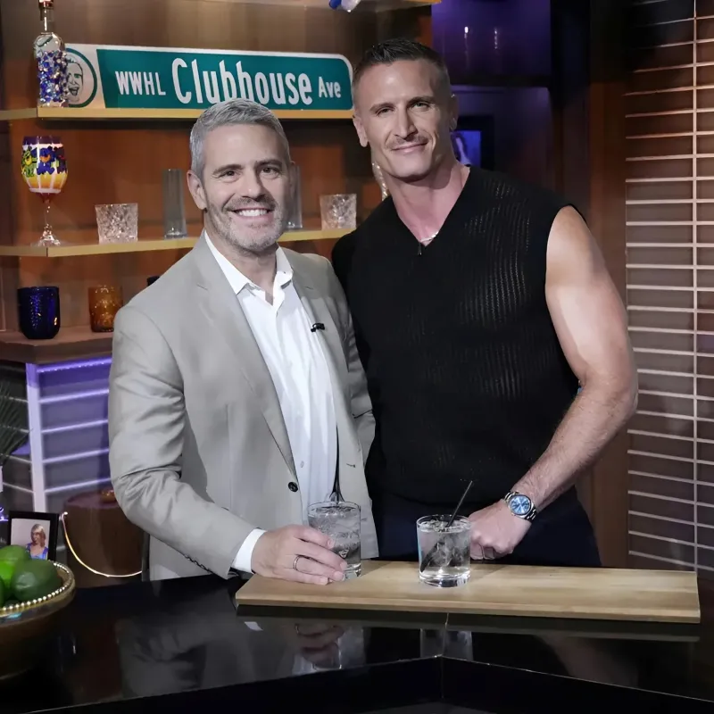 Andy Cohen admits there's a "bad" sex tape of him & ex John Arthur Hill - Queerty ngocc