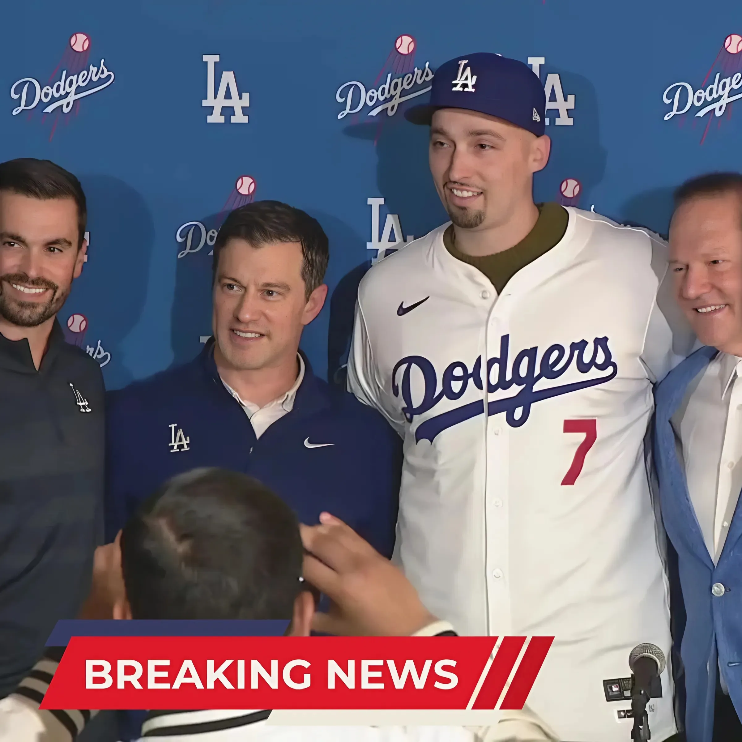 Dodgers introduce Blake Snell after agreeing on 5-year, $182 million contract