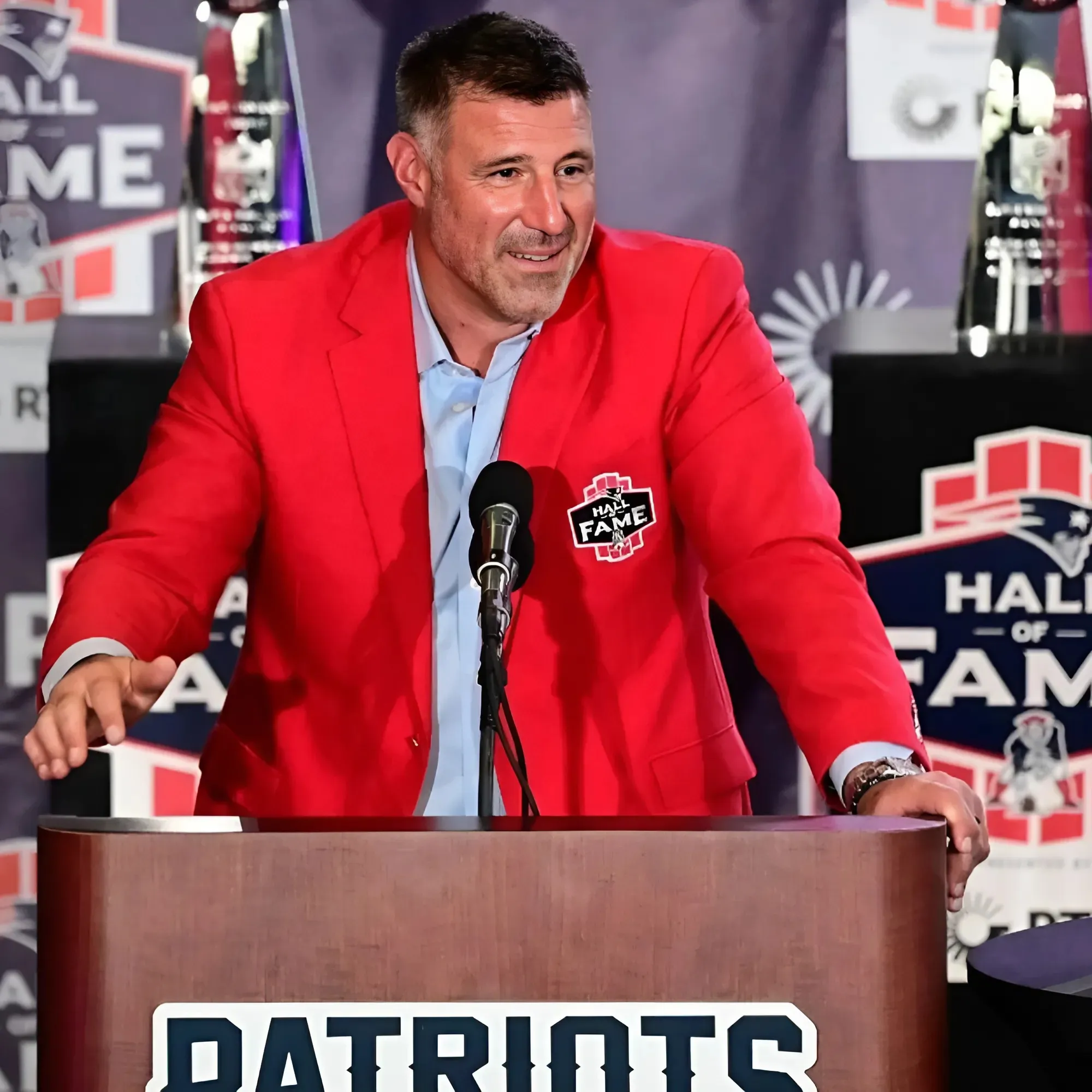 New England Patriots coaching search: Mike Vrabel considered favorite to land job, per Adam Schefter