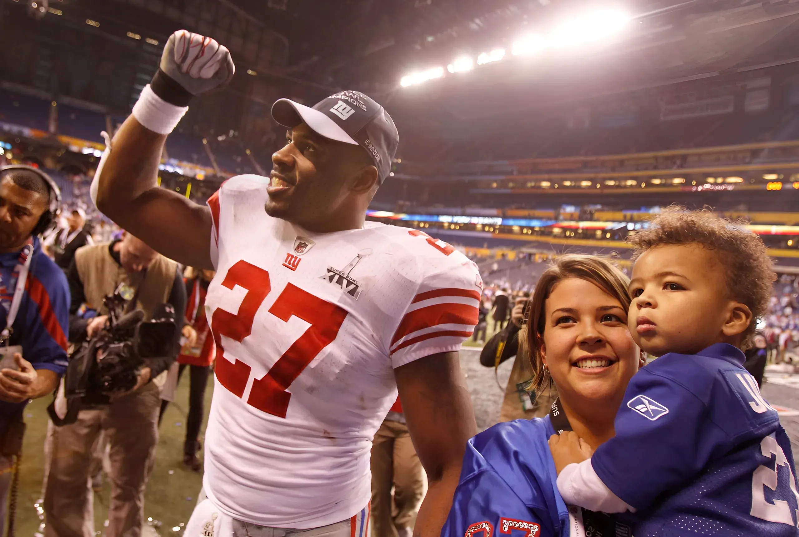 Former Giants RB backs Eli Manning’s Hall of Fame bid: ‘He beat Tom Brady twice’