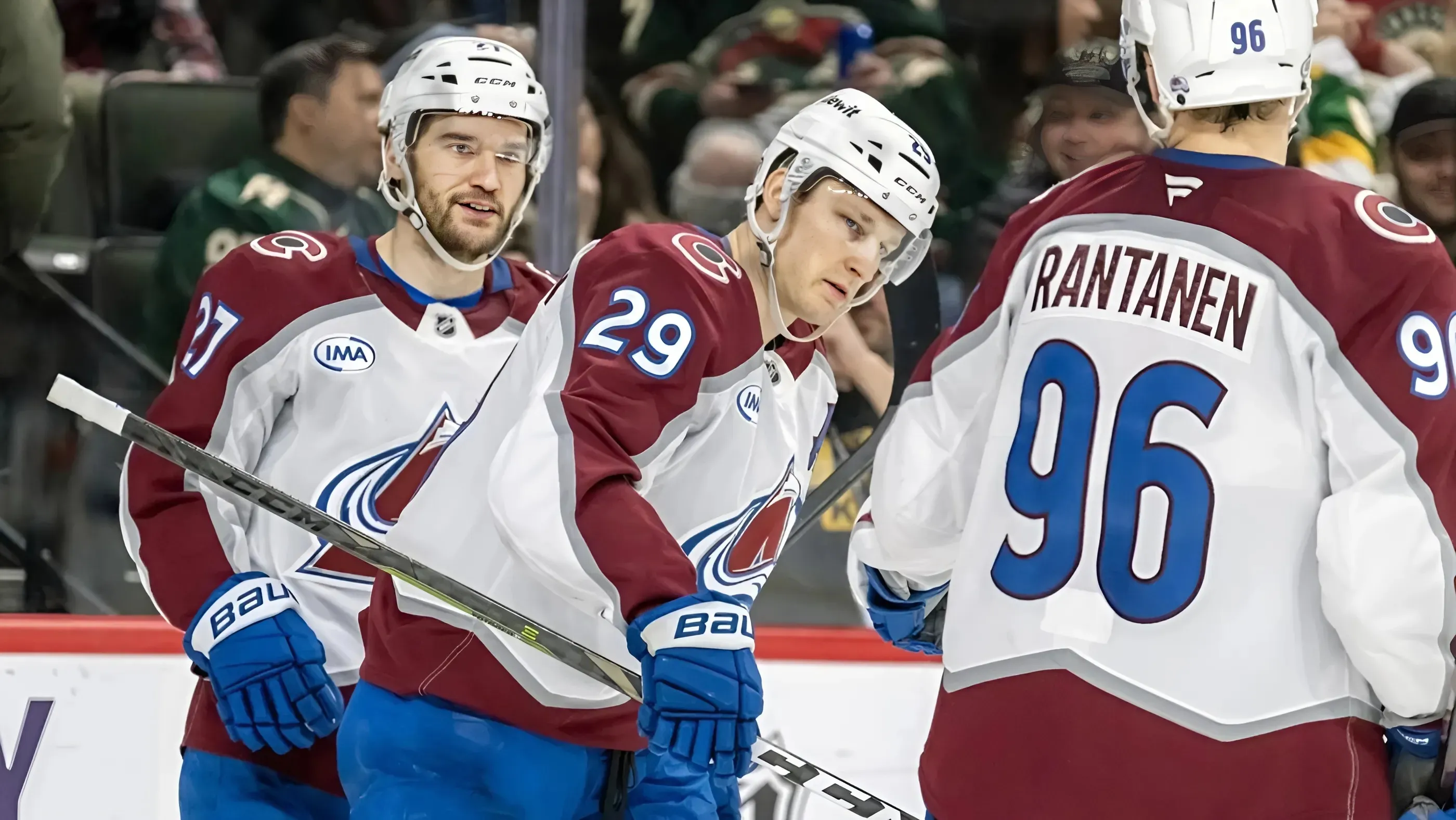 Avalanche aim to gain ground on Central-leading Jets