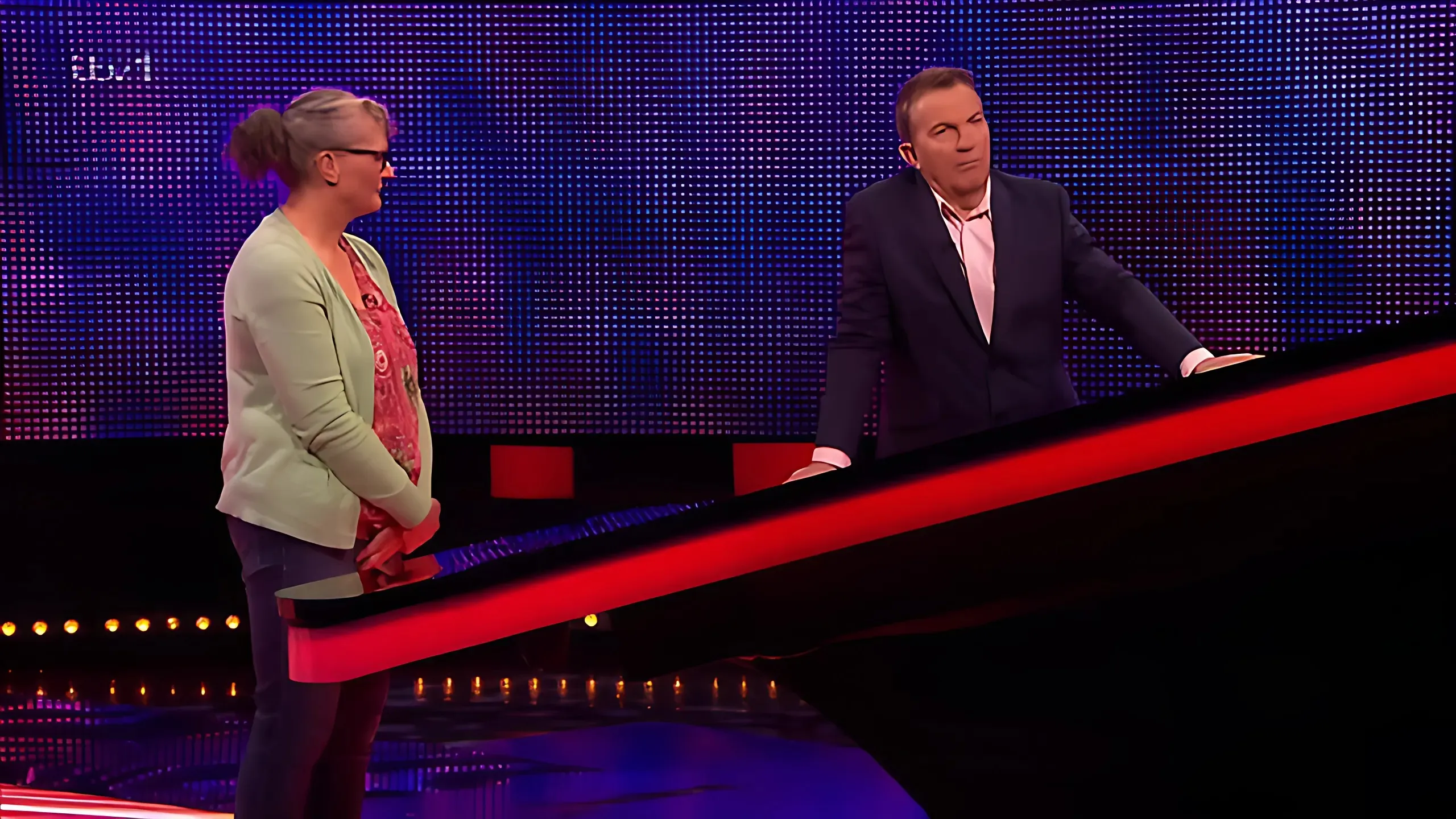 ITV The Chase's Bradley Walsh gobsmacked as he hits out at 'disastrous' players trucc