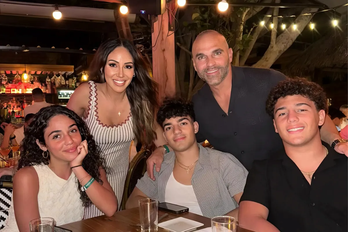 Melissa Gorga Takes You Inside Her Night Out with Joe and the Kids-quang