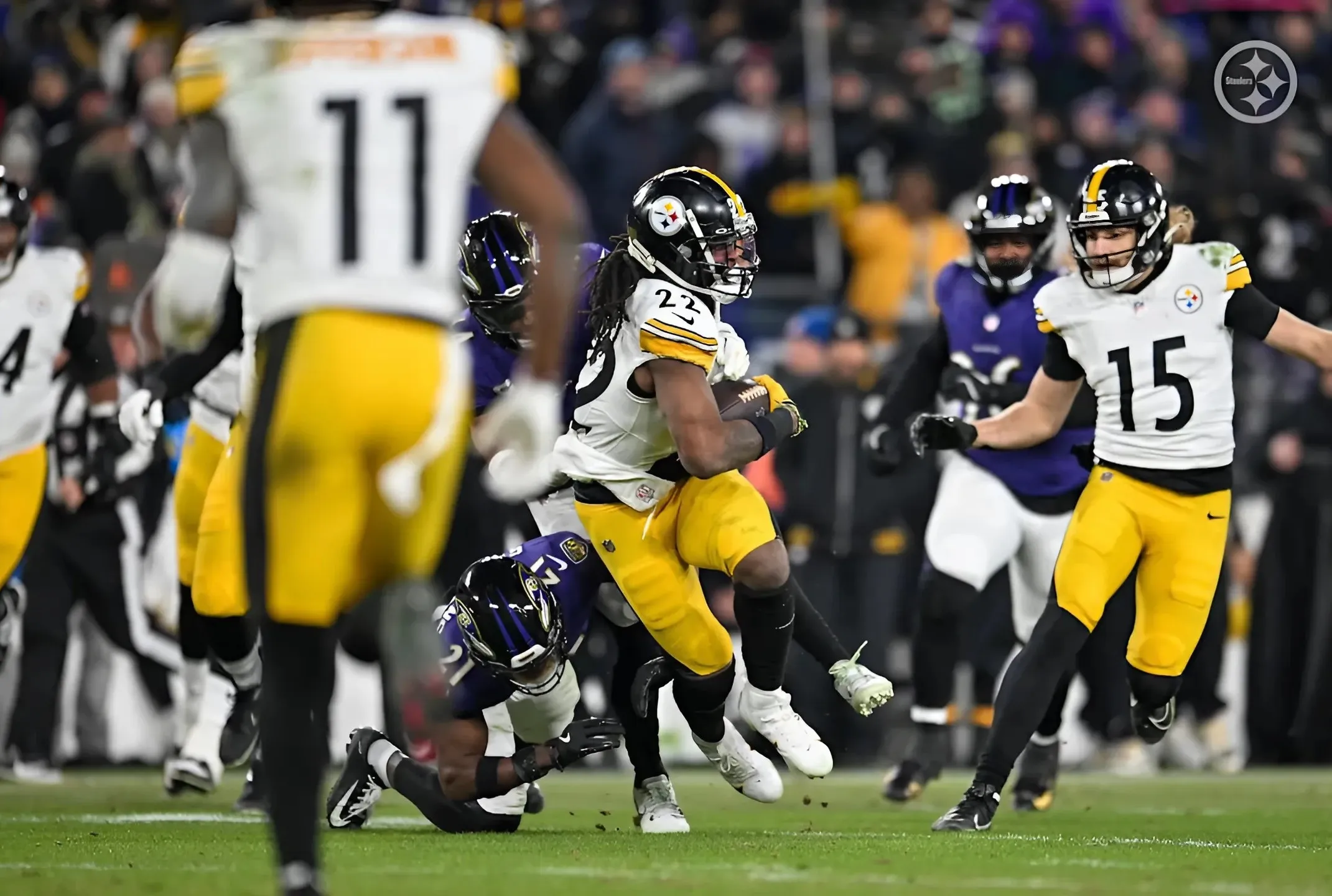 Najee Harris Sparks Uncertainty About Steelers Future After Playoff Loss