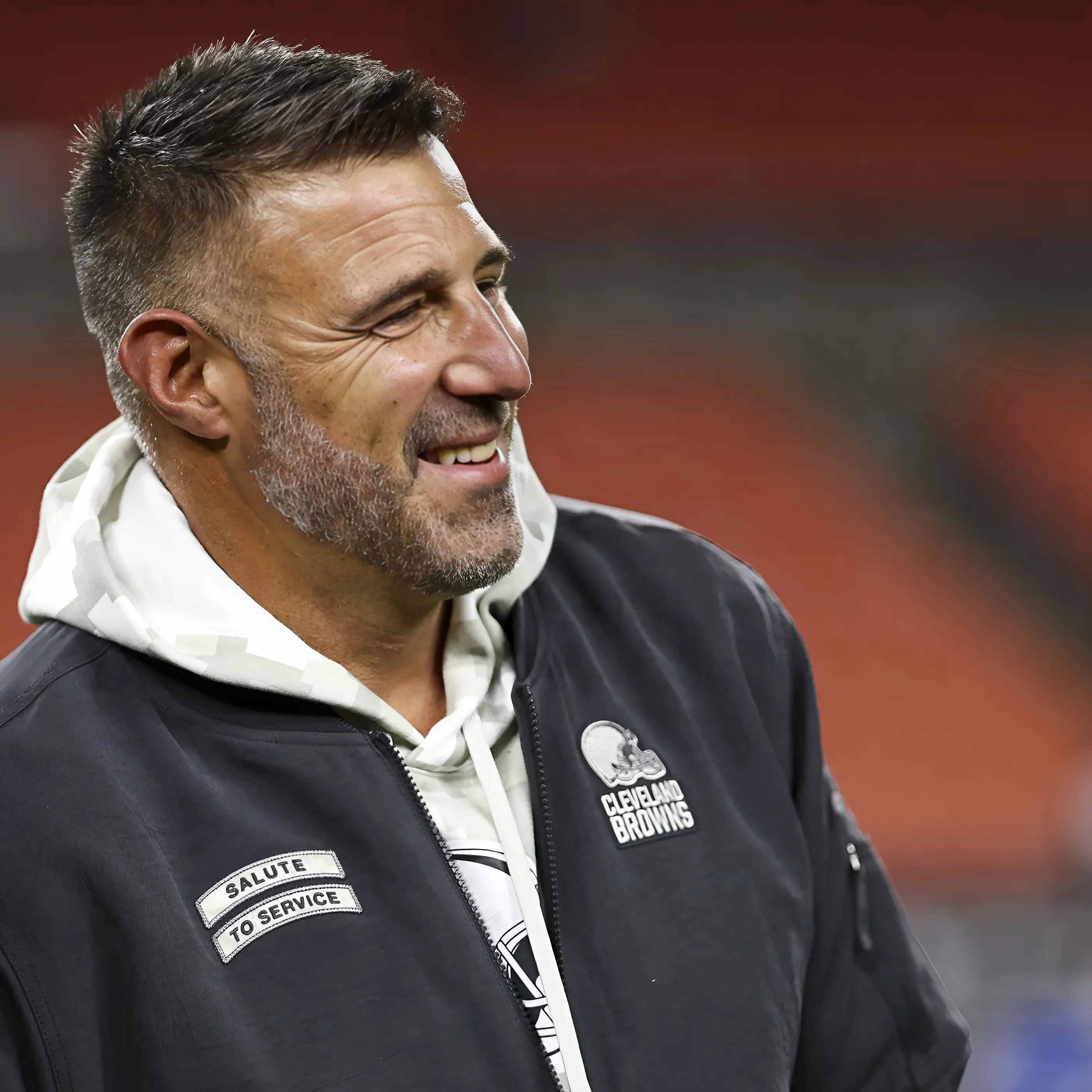 Jets Made ‘Late Push’ For Mike Vrabel, Picked Patriots Instead