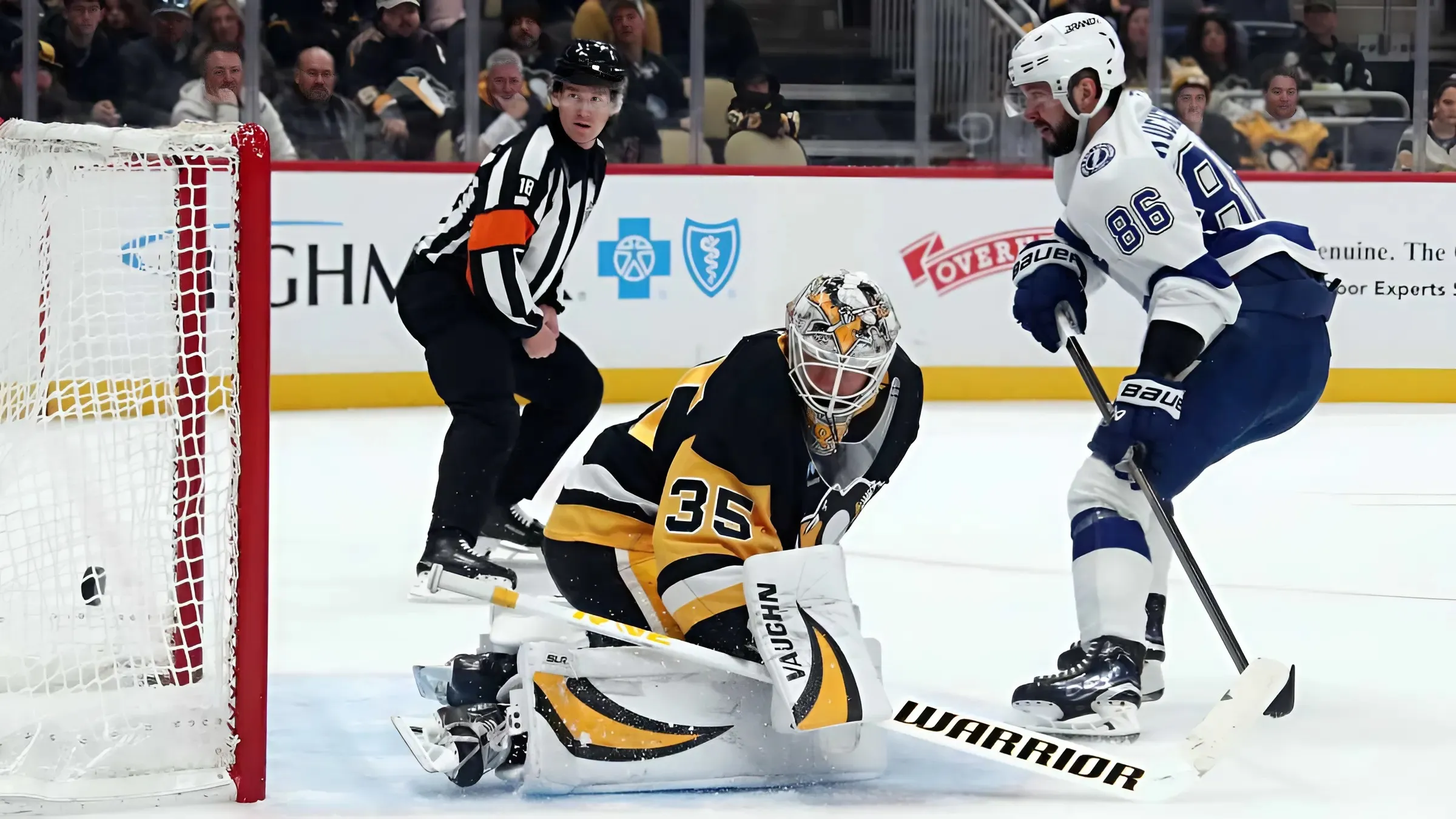 Penguins Allow Late Goal in 4-3 Loss to Lightning, Marking Seventh Defeat in Nine Games