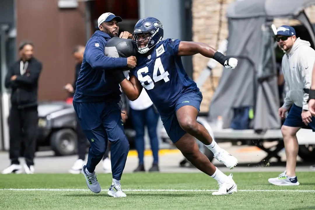 'Conversation to Be Had': Seahawks Considering Christian Haynes at Center?