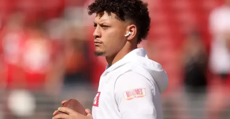 Fake Patrick Mahomes News Causes Stir Ahead of Divisional Round