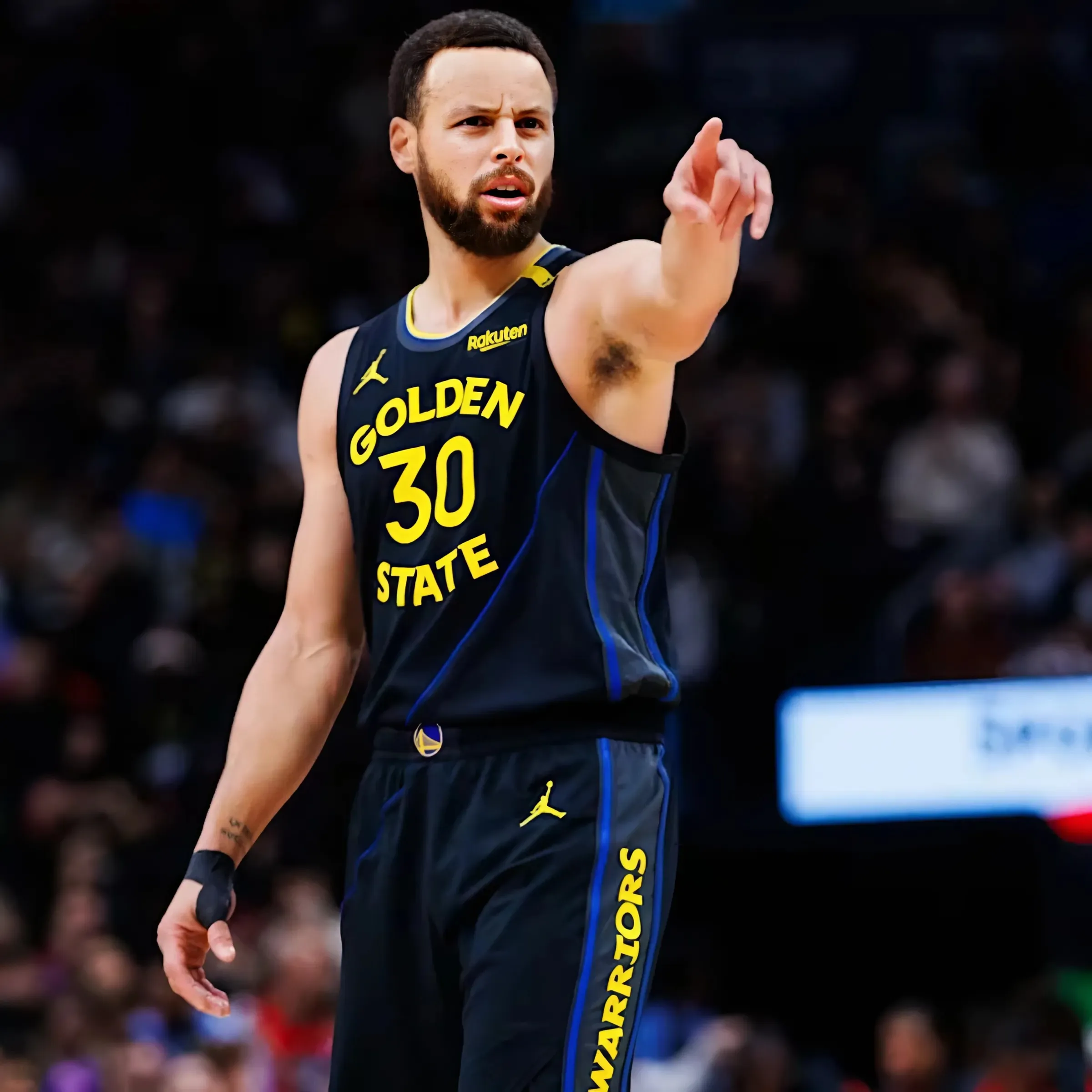 NBA Trade Rumors: Warriors must trade Steph Curry if not willing to mortgage future