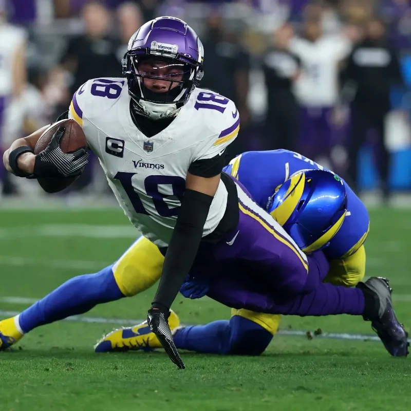 Vikings WR Justin Jefferson Sounds Off on Sam Darnold, J.J. McCarthy Debate