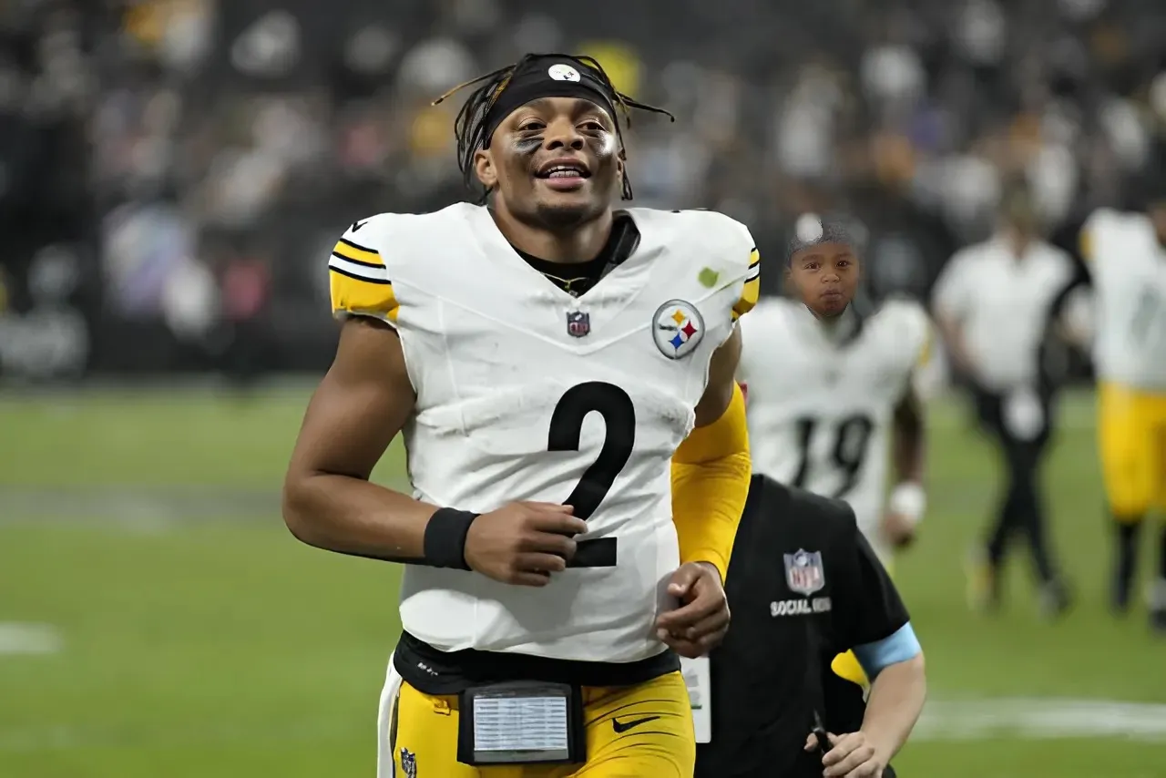 Justin Fields Drops 11-Word Message on 2024 Season With Steelers