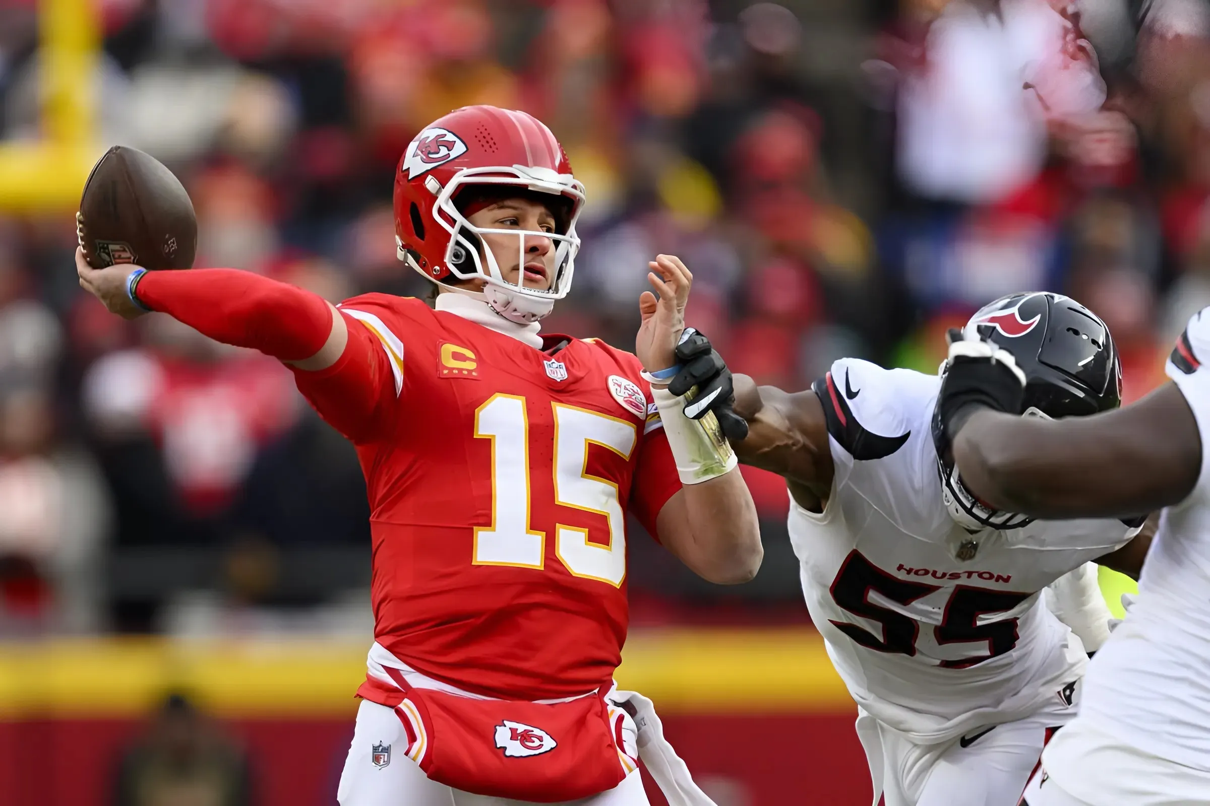 Patrick Mahomes Made NFL History During Chiefs-Texans Game