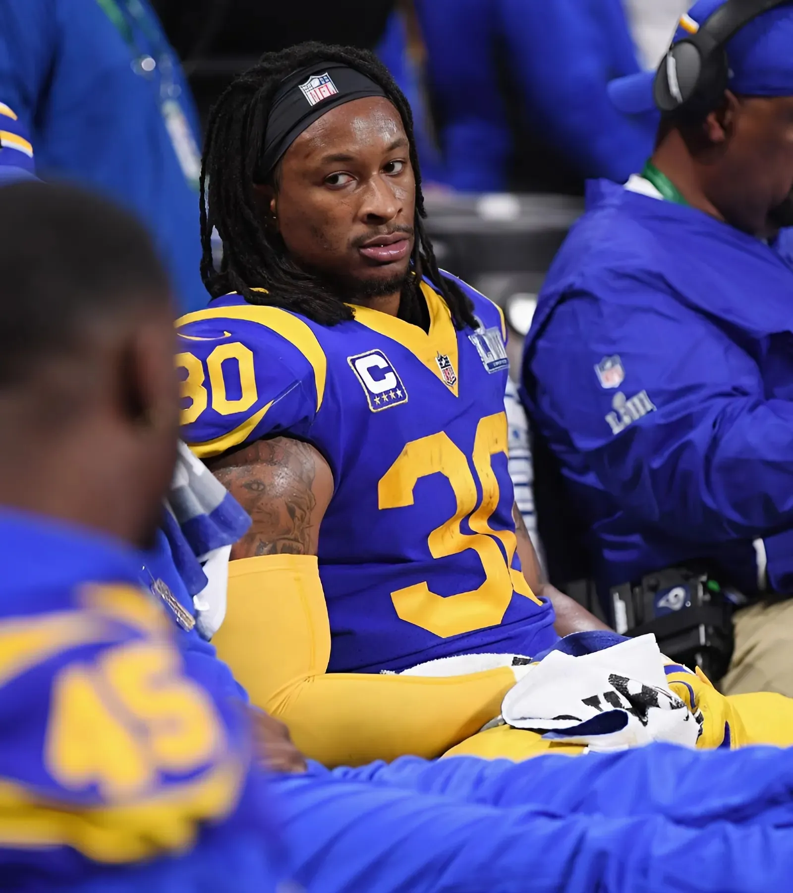 Todd Gurley Turns Heads Before Rams Face Eagles in NFC Playoffs